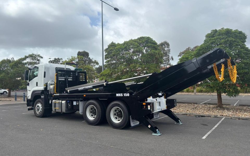 2025 Isuzu F Series FXY 260-355 AT R45