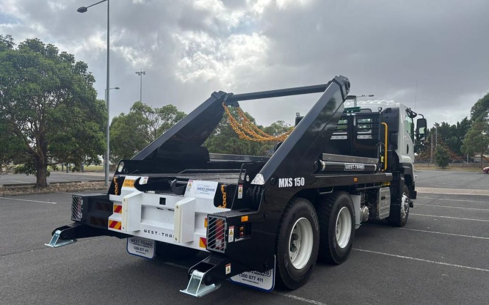 2025 Isuzu F Series FXY 260-355 AT R45